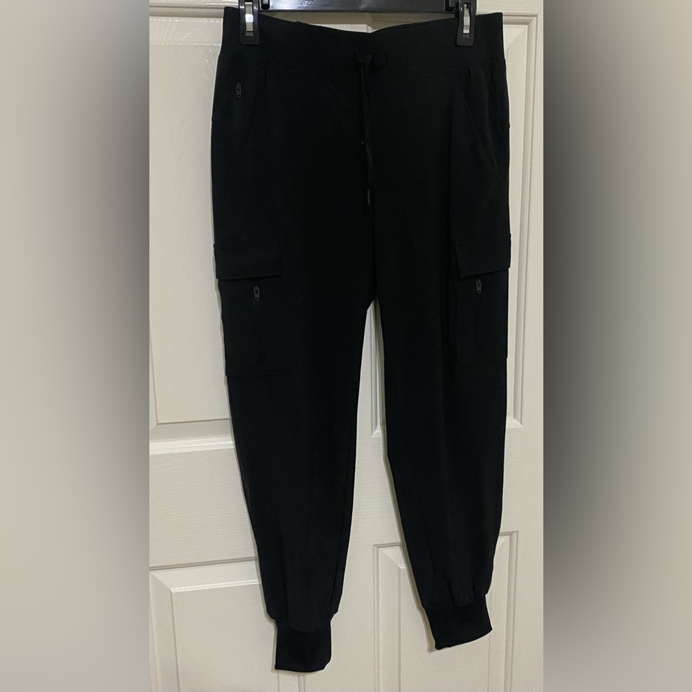 Women's Stretch Woven Cargo Pants - All In Motion™ Black S